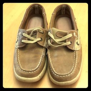 Sperry Boat Shoe. Very comfortable! Size 8.5.